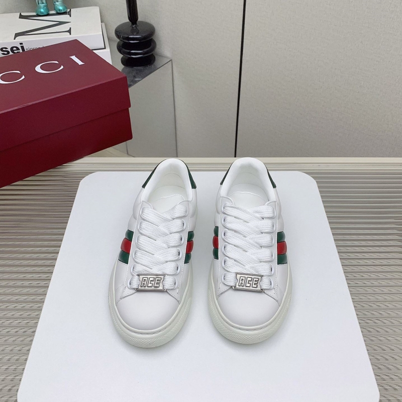 G*u*i casual shoes